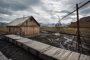 Mining: 80201358 Pyramiden - old buildings and infrastructure