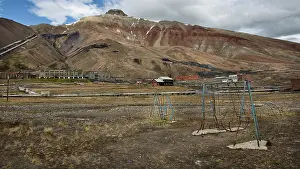 Mining: 80201359 Pyramiden - former Russian mining town