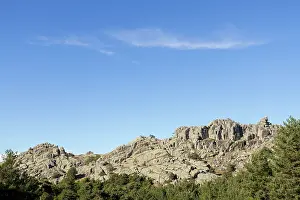 Abantos: Abantos Mountain view of rocks on top of mountain