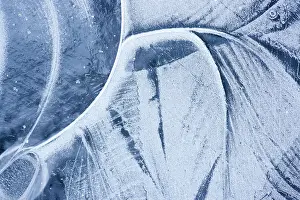 Crack: Abstract ice patterns
