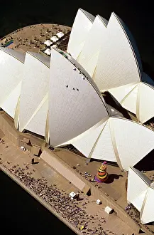 Opera: Aerial - Abseilers descend Sydney Opera House