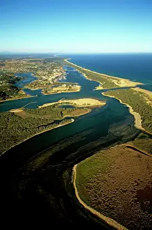 Hopetoun: Aerial - Lakes Entrance, Hopetoun Channel aerial