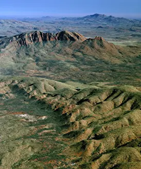Macdonnell: Aerial - Mounts Sonder & Ziel West MacDonnell National Park