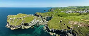 Cornwall: Aerial panorama of the rugged coastline on the C