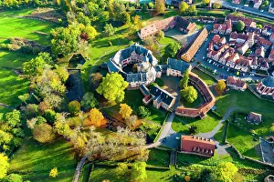 Townsmall: Aerial view, Badingen Castle, Badingen, Hesse, Germany