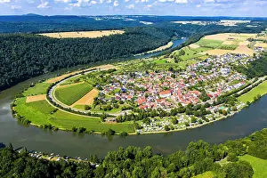 Neckar: Aerial view, Binau am Neckar Castle, Odenwald, Rhine-Neckar