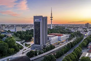 Tower: Aerial view of the CCH and Radisson Blue Hotel with television tower Heinrich-Hertz-Turm (Telemichel)