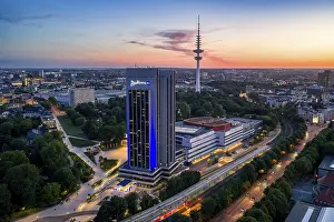 Tower: Aerial view of the CCH and Radisson Blue Hotel with television tower Heinrich-Hertz-Turm (Telemichel)