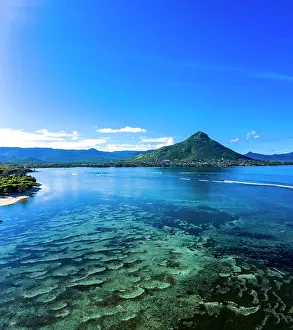 Tamarin: Aerial view, coast with clear water, behind the
