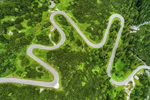 Curve: Aerial view, curvy pass road San Bernadino Pass
