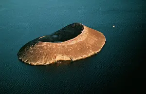 Daphne: Aerial view of Daphne Major Island crater