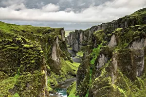 Washed: Aerial view, FjaEr rgljfur Canyon, Fjadrargljufur