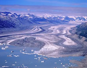 Yukon: Aerial view Lowell Glacier, Kluane National