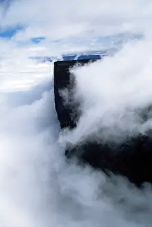 Tepui: Aerial View of Mount Kukenaam (Kukenan, Kukenan, Cuguenan)