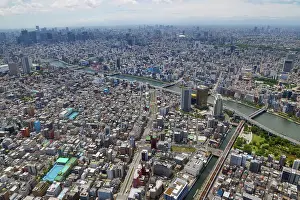 Housing: Aerial view of the Tokyo skyline and the Sumida River, Tokyo, Japan