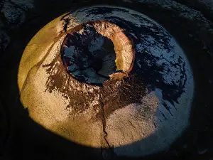 Landmannalaugar: Aerial view, volcanic crater Sttur, NorEurn mshraun