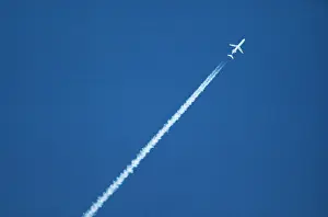 Aeroplane: Aeroplane - Aircraft & vapour trail