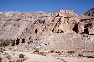 Castles: AFGHANISTAN - Ancient fort above Bamyan river destroyed