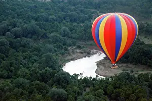 Drifting: Africa, Kenya, Maasai Mara. Hot-Air Ballooning