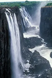 Cascading: Africa, Zambia, Mosi-Oa-Tunya National Park