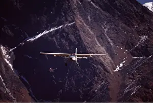Aeroplane: Aircraft against Mount. Everest