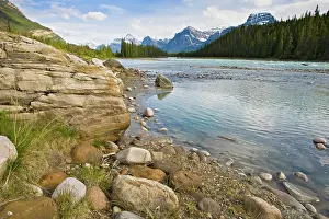 Divide: Alberta, Canada, Athabasca River in Jasper