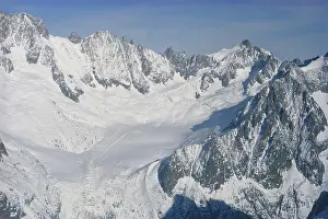 Cirque: Alpine Glacial Cirque