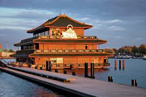 Pompous: AMSTERDAM, NETHERLANDS, MAY 9, 2017: Sea Palace