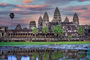 Label: Angkor Wat temple at sunset. Siem Reap. Cambodia