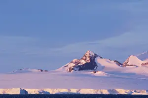 Bransfield: Antarctic Peninsula, Antarctic Sound. Mountain