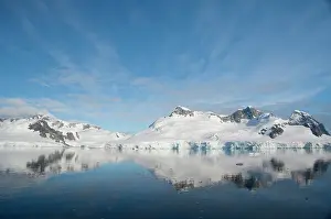 Penninsula: Antarctica, Antarctic Penninsula. Paradise