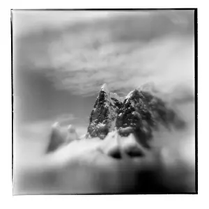 Lemaire: Antarctica, Blurred black and white image