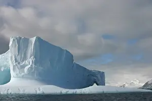 Tabular: Antarctica, Bransfield Strait, Afternoon