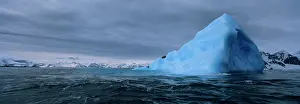 Cruise: Antarctica, Cape Renard, Morning sun lights