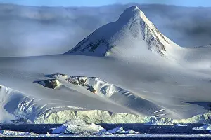 Pole: Antarctica, Ice landscape in the Wedell Sea, Wedell