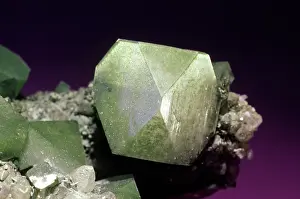 Ores: Apophyllite from Paterson, New Jersey
