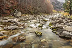 Sergio Arias: Arazas river in Ordesa valley