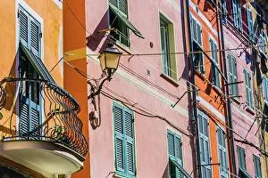 Spezia: Architecture of Vernazza, in the province of La