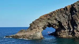 Gate: Arco dell'Elefante, Rock Gate, Boat, Pantelleria