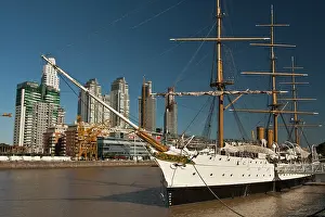 Buenos: Argentina, Buenos Aires. Puerto Madero