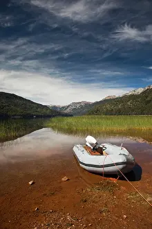 Motor: Argentina, Neuquen Province. Lake Falkner
