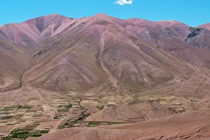 Riegel: Argentina, Salta, Iruya, colorful Andes