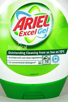 Powder: Ariel low temperature washing powder gel - Close