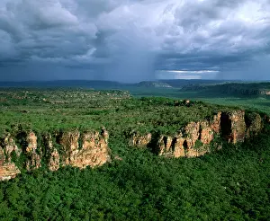 Arnhemland: Arnhemland Escarpment with tropical rain storm approaching