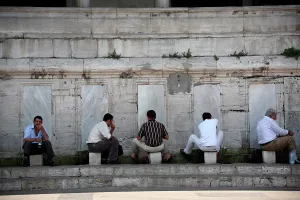 Yuanyue: Asia, Europe, Turkey, Istanbul. Men wash