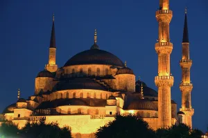 Yuanyue: Asia, Europe, Turkey, Istanbul. The night