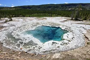 Geysers: Atemisia Geyser - showing wide platform of geyserite