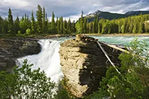 Jasper: Athabasca Falls on the Athabasca River