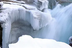 Partially: Athabaska Falls - partially frozen