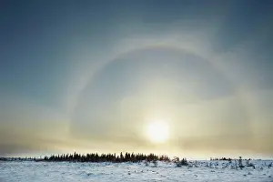 271221: Atmospheric phenomenon sun dog caused by the interaction